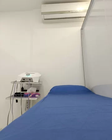 تخت درمان کلینیک فیزیوتراپی
